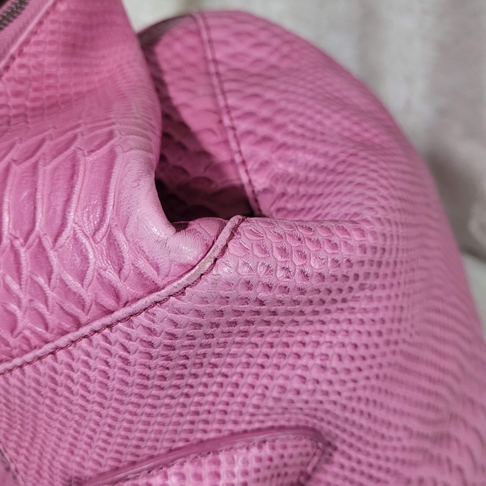 Charles Jourdan Croc Embossed Leather Satchel Bag in Bubblegum Pink - Picture 16 of 16